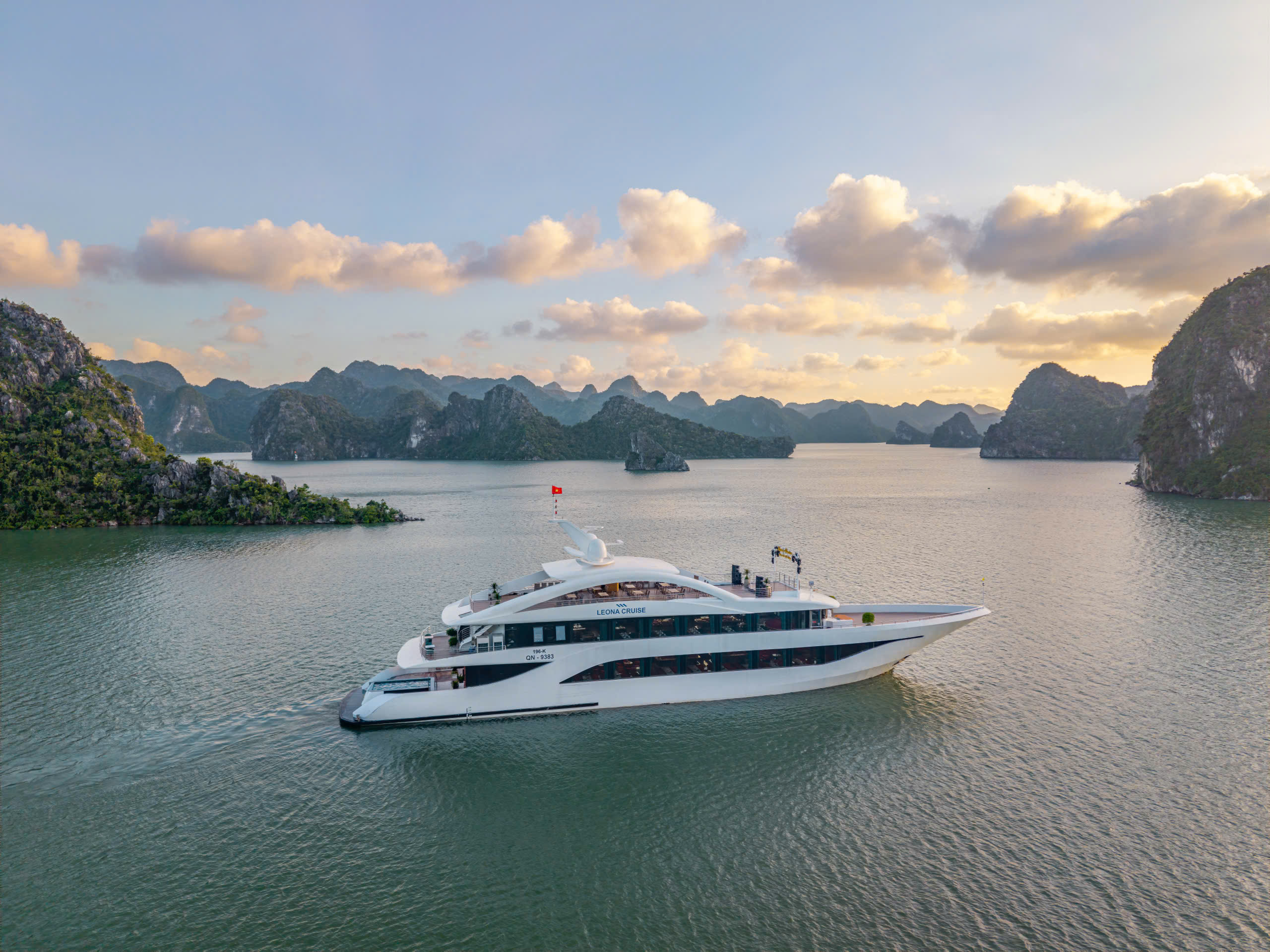 Halong Bay Day Cruise from Hanoi | Leona 5-Star Luxury Cruise
